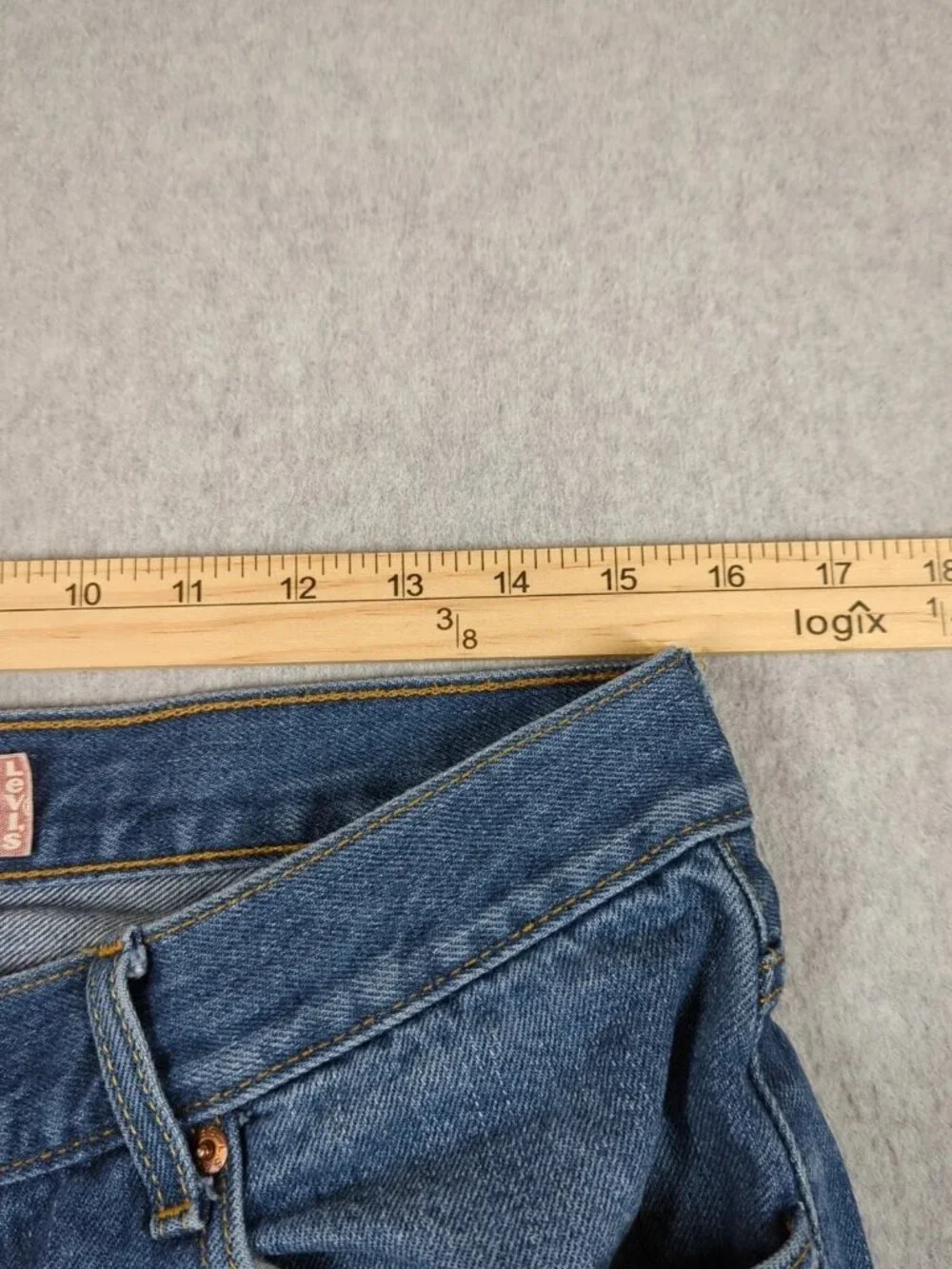 Levis levi 550